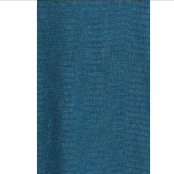 Free People "Love" Split Back Pullover Top Size S - Picture 5 of 5